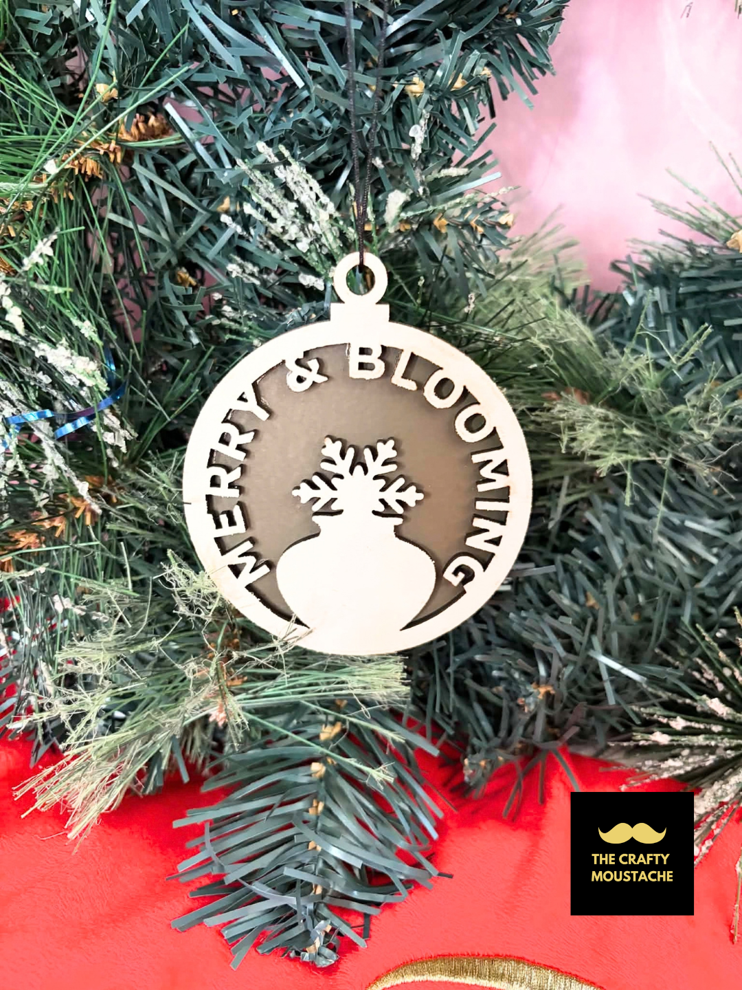 Merry & Blooming Bauble